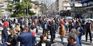 Διαμαρτυρία στην Κοζάνη για τα κλειστά καταστήματα
