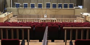 Αίθουσα δικαστηρίου άδεια