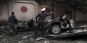 Αστυνομικός σε σημείο έκρηξης στη Καμπούλ