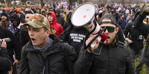 Επίθεση στο Καπιτώλιο: Αναμένονται τουλάχιστον 100 επιπλέον συλλήψεις