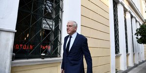 Ο Γιάννος Παπαντωνίου στην Ευελπίδων