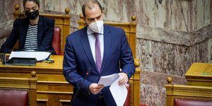 Γιώργος Κώτσηρας στη Βουλή