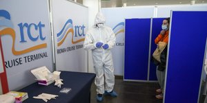 Κορωνοϊός: 21.932 κρούσματα και 481 νεκροί το τελευταίο 24ωρο στην Ιταλία