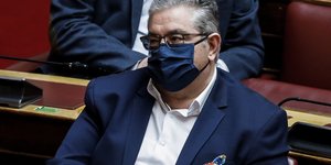 κουτσουμπας μασκα βουλη
