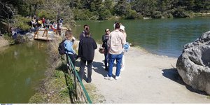 λιμνη βολτα