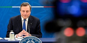 Ο Μάριο Ντράγκι σε ομιλία του