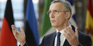genikos grammateas nato