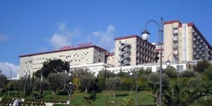 To νοσοκομείο του Καταντζάρο στην Ιταλία, όπου είχε να εμφανιστεί 15 χρόνια ο κοπανατζής υπάλληλος