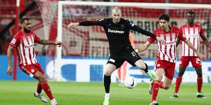 Φάση από τον αγώνα Ολυμπιακός-ΠΑΟΚ