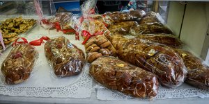 Πασχαλινά τσουρέκια