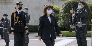 σακελλαροπουλου αγνωστο στρατιωτη