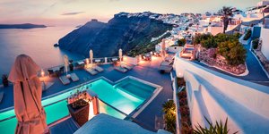 Ξενοδοχείο στην καλντέρα της σαντορίνης