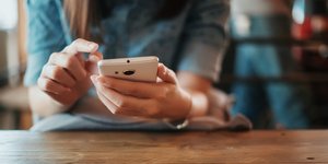 Cosmote και Vodafone μειώνουν το κόστος τηλεφωνικών κλήσεων προς τη γραμμή καταναλωτή 1520
