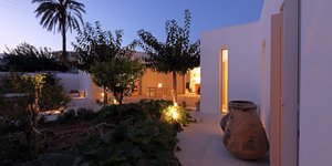 Η εξοχική κατοικία στην Παροικιά