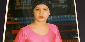 Ποια γνωστή τραγουδίστρια είναι το κορίτσι της φωτογραφίας