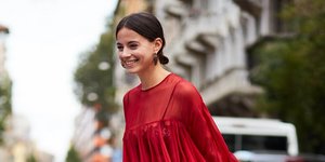 Στιλάτη γυναίκα στην εβδομάδα μόδας