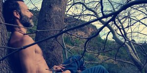 Ο Θανάσης Ευθυμιάδης εξηγεί τι είναι ανδροπαρέα