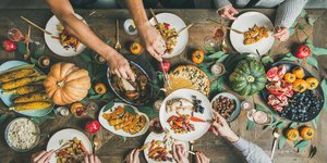 Τραπέζι με φαγητό