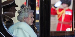 Η βασίλισσα Ελισάβετ με τον πρίγκιπα Φίλιππο