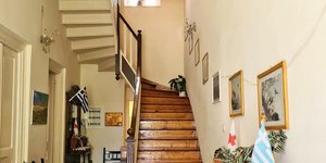 To iefimerida μέσα στη βίλα Αλίκη