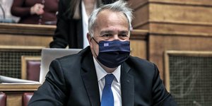 βοριδης μαυρο σακακι