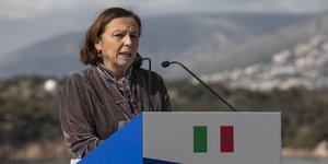 Η Ιταλίδα υπουργός Εσωτερικών Λουτσιάνα Λαμοργκέζε