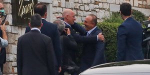 Αγκαλιά Δένδια-Τσαβούσογλου