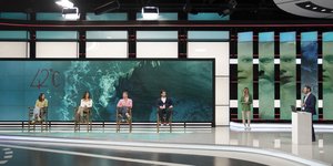 COSMOTE TV: Eπίσημη παρουσίαση της νέας σειράς μυθοπλασίας «42°C»