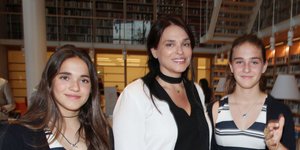 Ελισάβετ Τσάκου-Σiλια Κριθαριώτη-Ειρήνη Τσάκου από το 2018