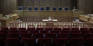 Ενωση Δικαστών και Εισαγγελέων δικαστήριο