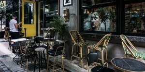 Ετοιμασίες για το άνοιγμα της εστίασης