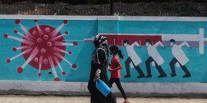 G7 γκράφιτι για κορωνοϊό