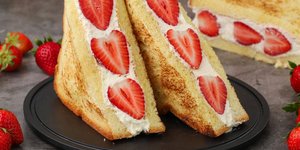 τοστ με φράουλες