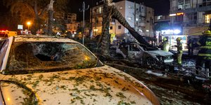 Καμένο αυτοκίνητο καταστροφές πυροσβέστες Ισραήλ