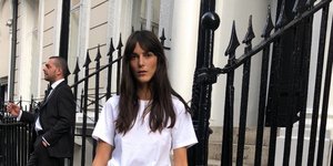 Γαλλίδα influencer με τζιν