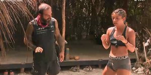 H Μαριαλένα Ρουμελιώτη φόρεσε το εσώρουχο του Σάκη