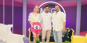 Η Μαντώ Γαστεράτου υποδέχεται τον Πάνο Καλίδη στο MEGA STAR