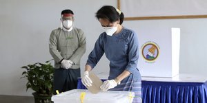 ΕΕ-Μιανμάρ: Η Ευρωπαϊκή Επιτροπή καταγγέλλει τα σχέδια της εκλογικής επιτροπής της χούντας να διαλύσει το κόμμα της Σου Τσι	