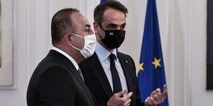 Μητσοτάκης και Τσαβούσογλου στο Μέγαρο Μαξίμου