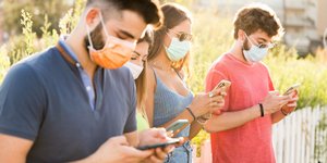 νεοι κινητα 