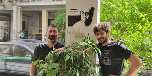 Γιάννης Οικονομίδης Γιάννης Νιάρρος