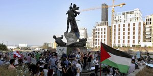 Βρετανία: Το Λονδίνο «καταδικάζει» την εκτόξευση ρουκετών κατά του Ισραήλ και καλεί σε άμεση αποκλιμάκωση	