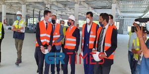 Pfizer Άδωνις Γεωργιάδης