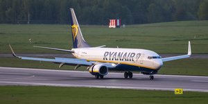 Το αεροσκάφος της Ryanair προσγειώνεται στο αεροδρόμιο του Βίλνιους