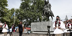 σακελλαροπούλου αγαλμα
