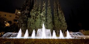 συντριβάνι στην πλατεία Τρούμαν