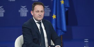 Ο Στέλιος Πέτσας στο οικονομικό φόρουμ Δελφών
