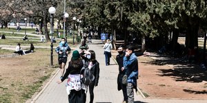 συναθροίσεις Κόσμος στο πάρκο Καισαριανής