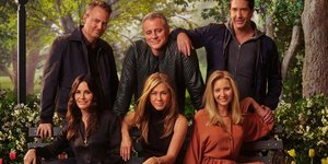 Φωτογραφία από το Reunion της σειράς «Τα Φιλαράκια»