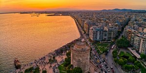 Η Θεσσαλονίκη το ηλιοβασίλεμα